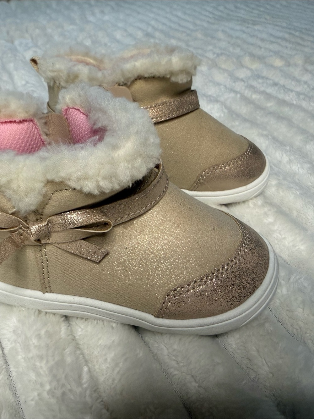 Stride rite 360 Zina Sparkle Tan Faux-Fur Booties